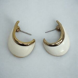 Vintage Gold Tone White Enamel Earrings Fashion Jewelry